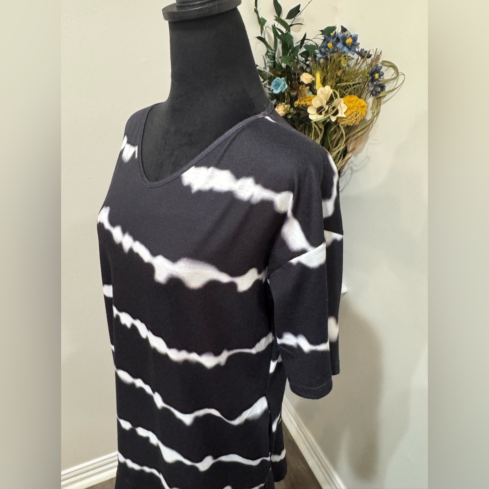 Alaster Queen Gray White Tie Dye T-Shirt Tunic Dress Size Medium Boho Chic - Picture 11 of 13